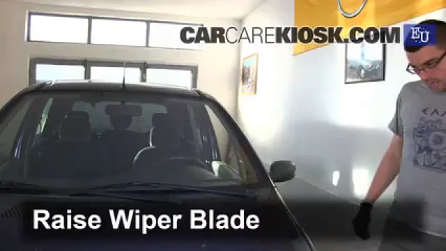 2000 Renault Scenic Megane 1.6L 4 Cyl. Windshield Wiper Blade (Front) Replace Wiper Blades
